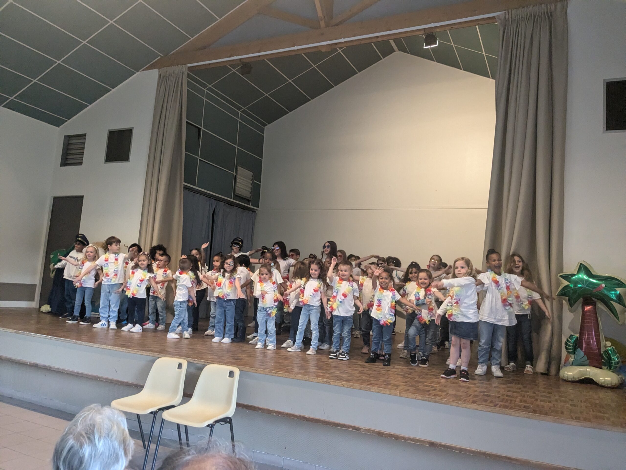 Spectacle de l'Ecole Jacques Prévert - Vivre à Piscop